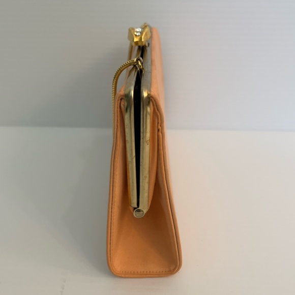 Vintage Peach Purse - Picture 6 of 10